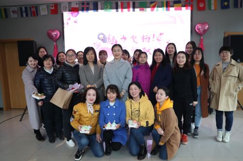 巧手做糕點(diǎn)，甜蜜迎佳節(jié) ▏武漢體育中心舉行“三八”婦女節(jié)關(guān)愛活動(dòng)(圖7)