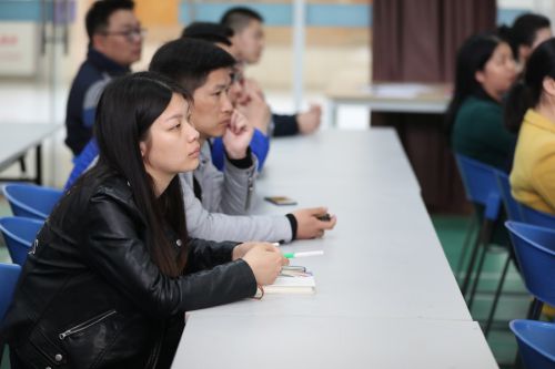 林江鴻在第十九期“新時代大講堂”上授課 拓展新空間 發(fā)展新產業(yè) 實現新增長(圖3)
