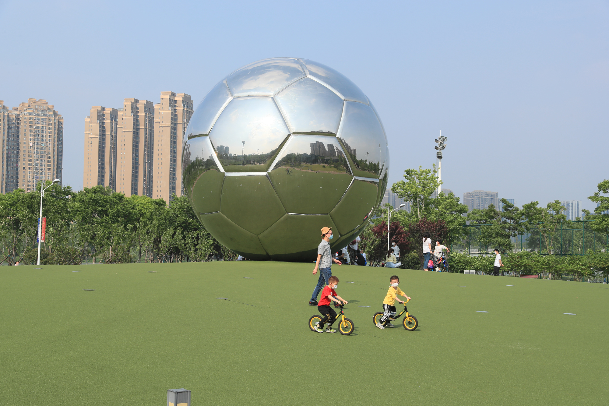 重啟運(yùn)動(dòng)模式，足球公園今日恢復(fù)對(duì)外開放！(圖1)
